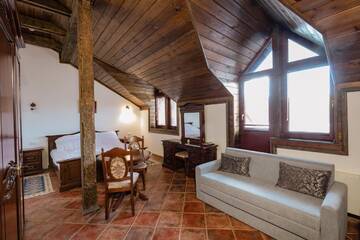 Фото номера Улучшенный люкс Отель Purcari Winery г. Пуркари 2